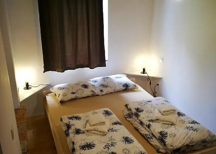 Apartma Caprivi Zavod Za Razvoj Turizma Kocevski Rog *