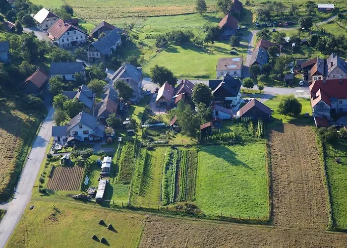 Apartma Caprivi Zavod Za Razvoj Turizma Kocevski Rog Kocevje